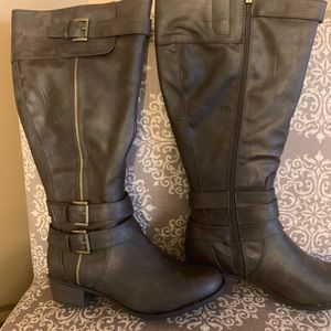 Intaglia Tall Wide-Calf Boot